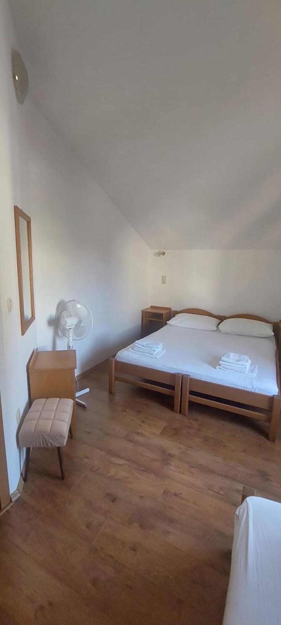 Apartments Ticinovic Omiš Extérieur photo