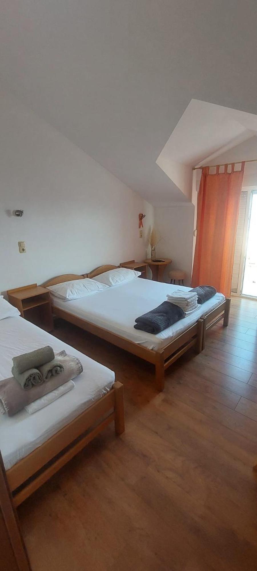 Apartments Ticinovic Omiš Extérieur photo